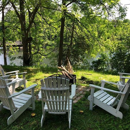 Pangea House Bed & Breakfast Gananoque Luaran gambar